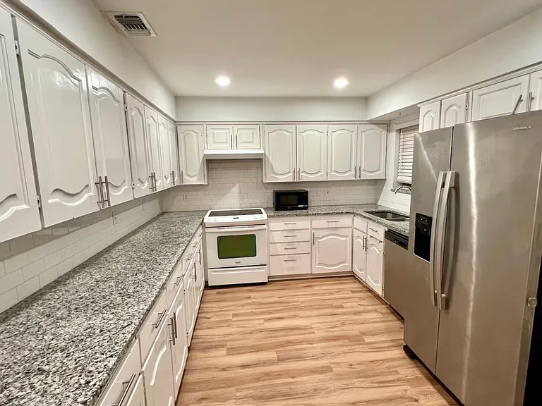3728 Statler Dr — Photo 6