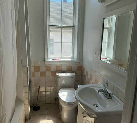 2nd image of 4446 S Wood St #3
