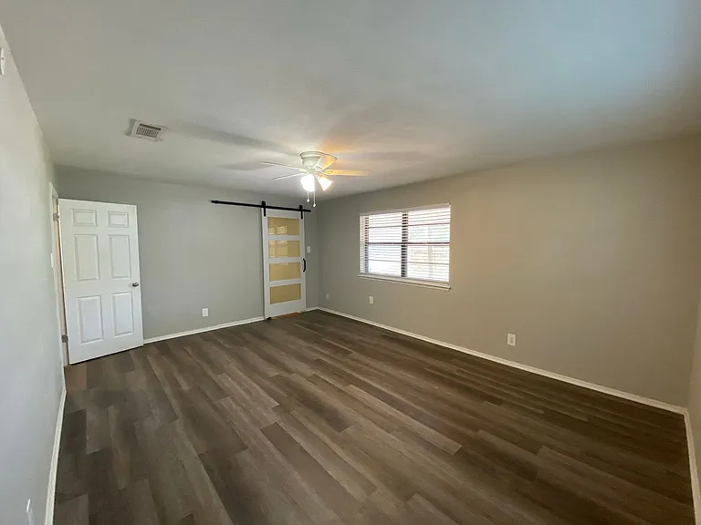 5218 Green Valley Trl — Photo 7