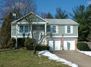 1604 Blacksmith Ln, Herndon, VA 20170