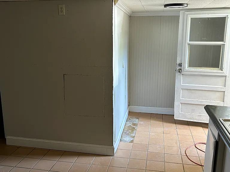 1512 Ridge Dr — Photo 1