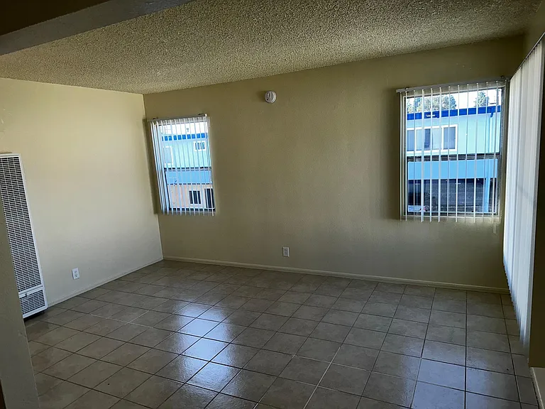 13554 Cantlay St #8 — Photo 5