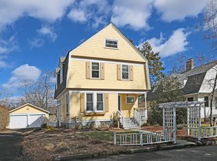 5 Valley Pl, Montclair, NJ 07043