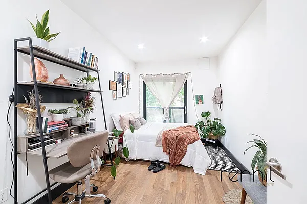 Rented by Rennit Inc. | media 17