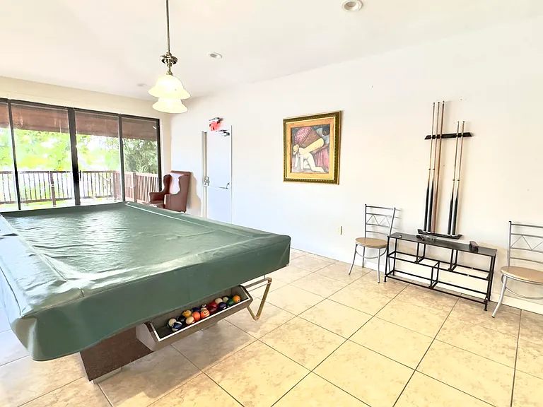 740 NE 199th St #205G — Photo 22