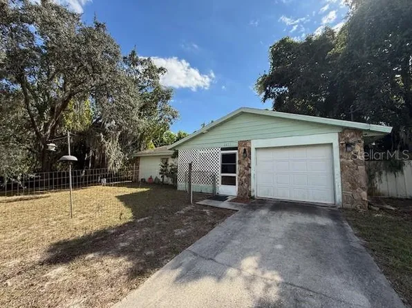 2871 W Albatross Rd, Avon Park, FL 33825