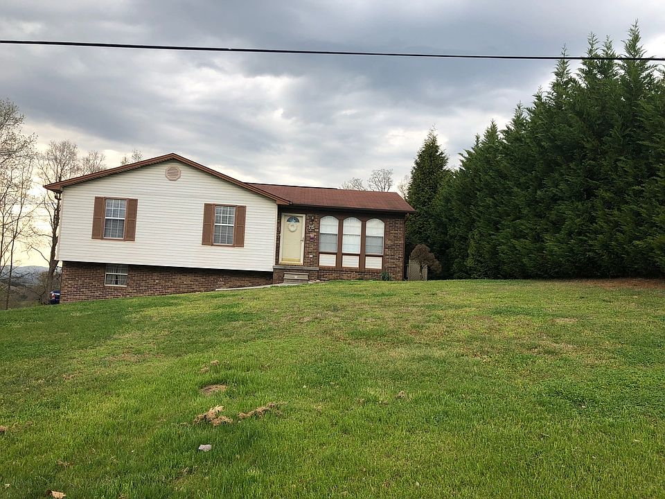 1st image of 780 Harvey Dr