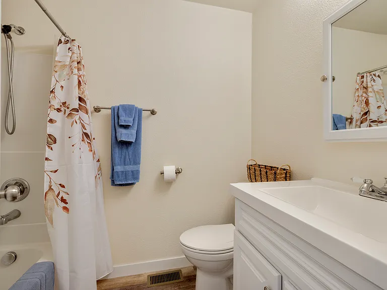 Upper Level
+Hallway bathroom 
+Shower/bath