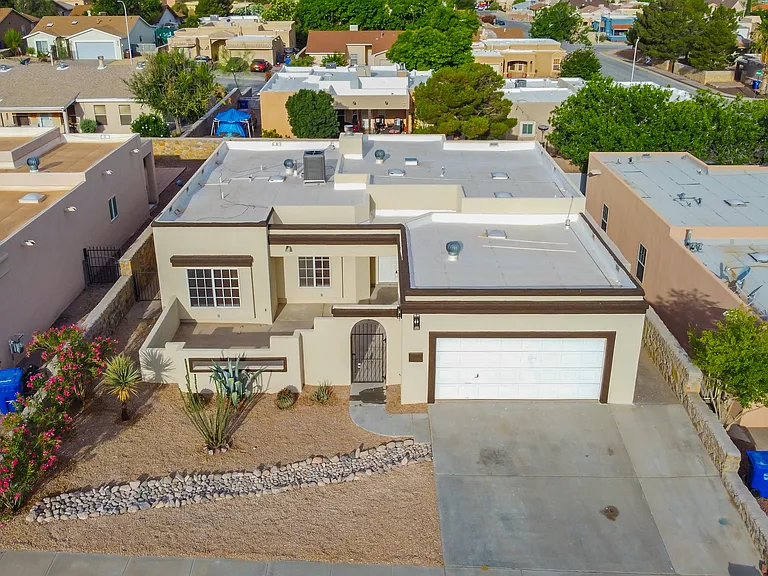 2641 Bearcat Dr — Photo 1