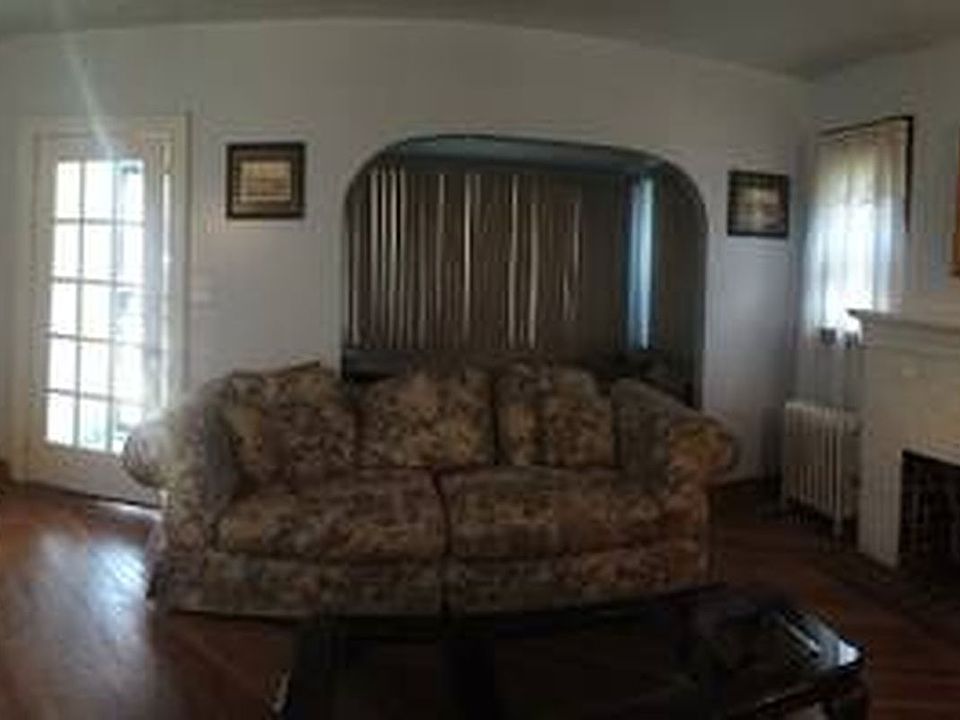 2nd image of 22 205th St