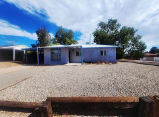 8802 Phoenix Ave NE, Albuquerque, NM 87112