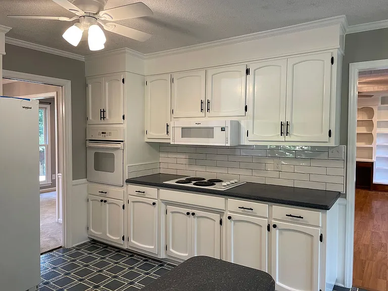 7942 Lake Vista Dr — Photo 14
