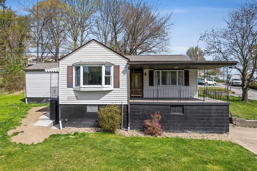 21 Henderson Dr photo 1
