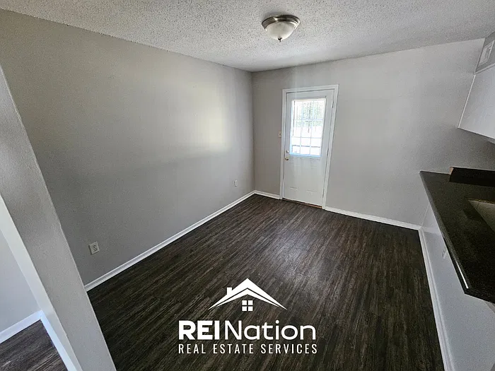 4 bed, 2.0 bath, 1512 sqft, $1,725 — Photo 3
