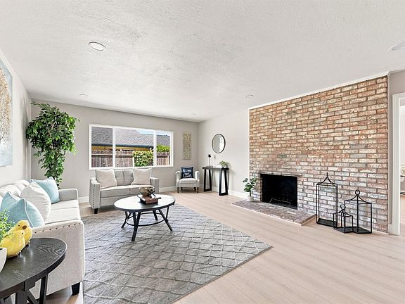 5th image of 1407 Babel Ln