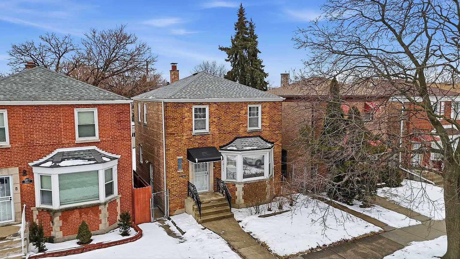 10111 S Eberhart Ave photo 1