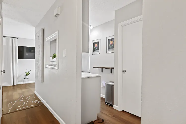 10848 Kingbee Pl #MAIN — Photo 5
