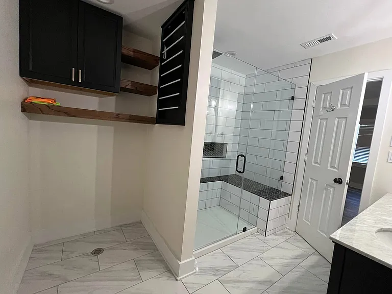975 Lightwood Knot Rd — Photo 3