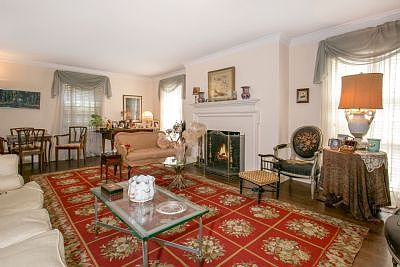 3rd image of 4516 Delafield Ave