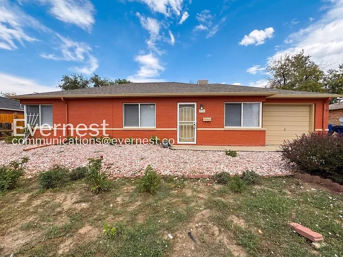 3 bed, 2.0 bath, 1401 sqft, $2,499 — Photo 1