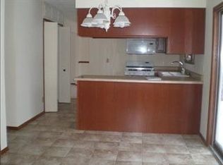10 Ketchum Ct, Bloomington, IL