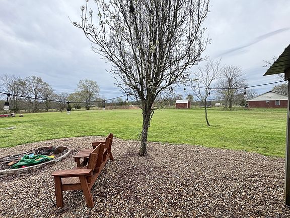 5th image of 114 Green Acres Rd
