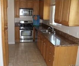 3rd image of 8425 Burnet Ave APT 4