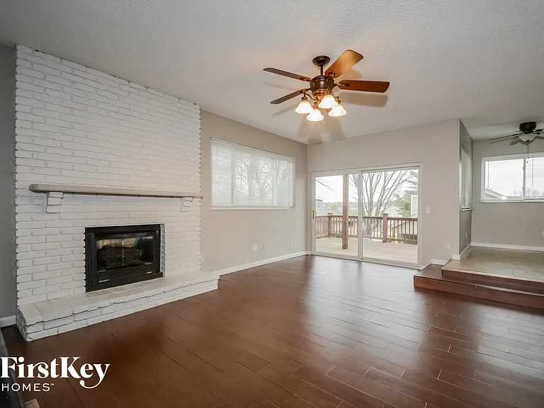 24 Lille Ct — Photo 3