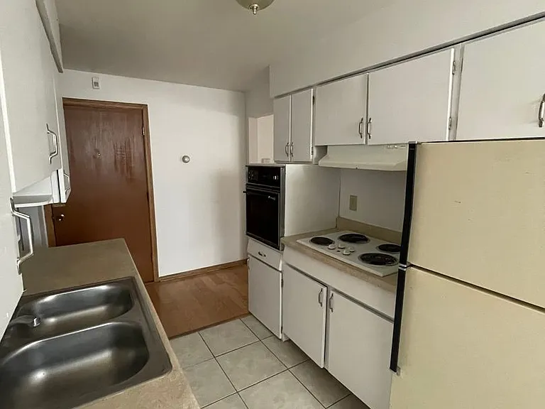 3805 Bryant Ave S — Photo 11