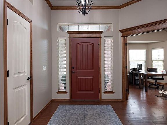 4th image of 15901 Stepping Stone Ln