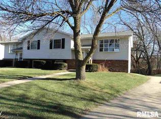 12200 N Woodcrest Dr, Dunlap, IL 61525