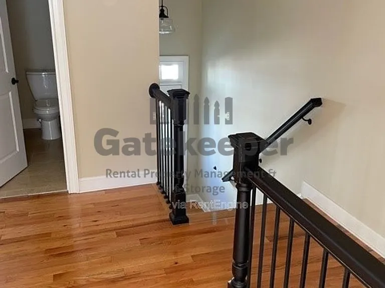 607 Lexington Vlg — Photo 10