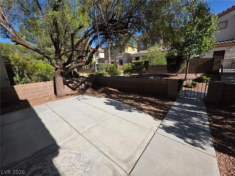 10021 Via Toro Ave — Photo 14