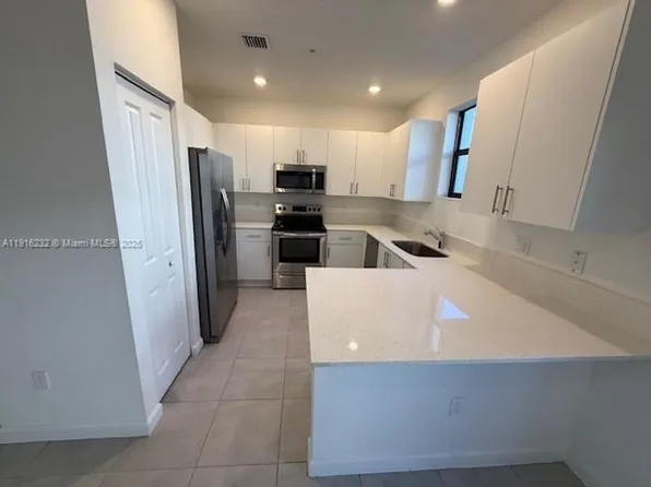 245 SW 159th Ct, Hollywood, FL 33027