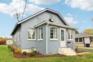 Parkway Ave-S2910-001.jpg