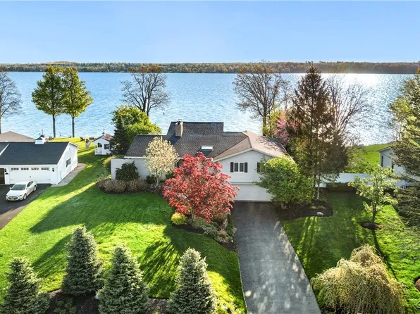 5598 Buck Point Rd, Auburn, NY 13021