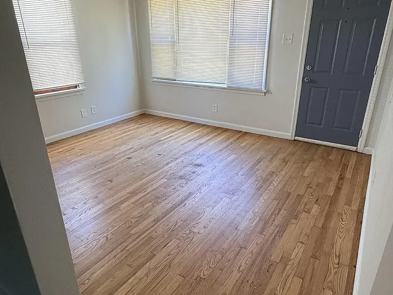509 Ballman Ave — Photo 9
