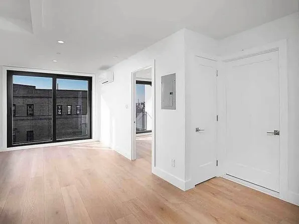 23-33 Astoria Boulevard image 1 of 15