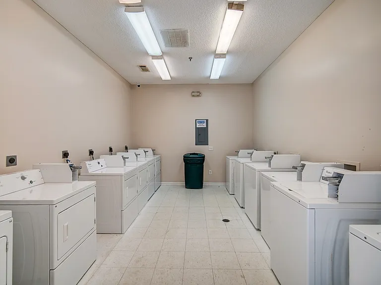 Laundry Center