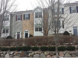 15771 Porchlight Ln, Eden Prairie, MN 55347