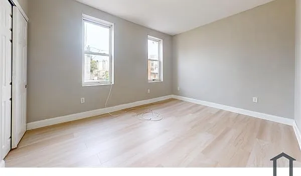 2 bed, 720 sqft, $995 — Photo 3