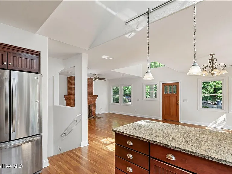 430 N Ridge St — Photo 23