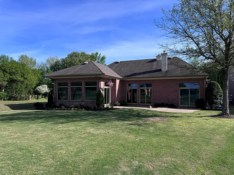 8614 Southwind Dr — Photo 17