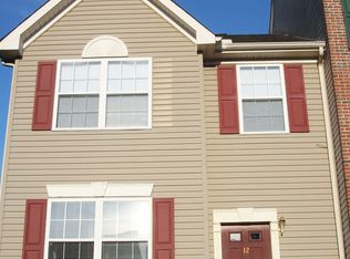 12 Oakley Ct, Newark, DE 19702