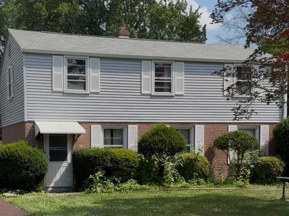 301 Greenwood Rd, Lansdale, PA 19446