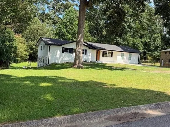 3420 Nina Ct, Douglasville, GA 30135