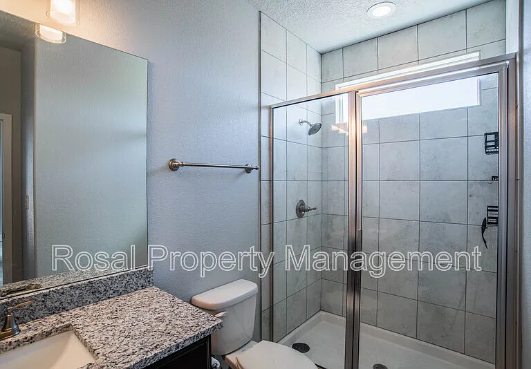 933 Northern Blvd NE — Photo 24