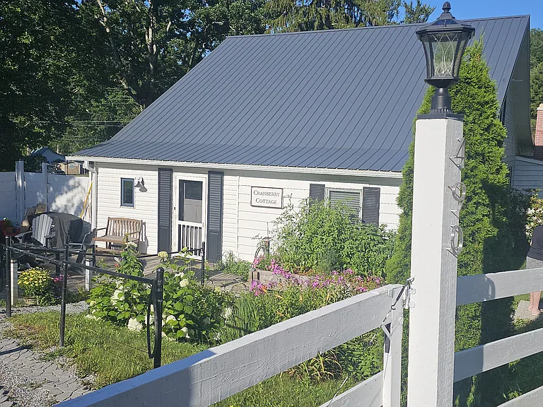 490 Cranberry St #1 — Photo 1