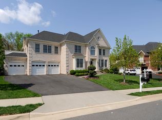 4668 Autumn Glory Way, Chantilly, VA 20151