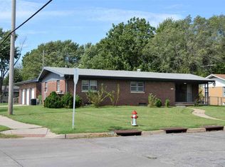 701 N Valleyview St, Wichita, KS 67212